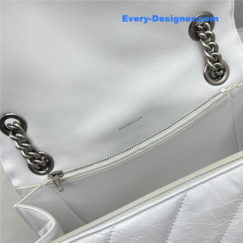 Ba1en*iaga crush bag white