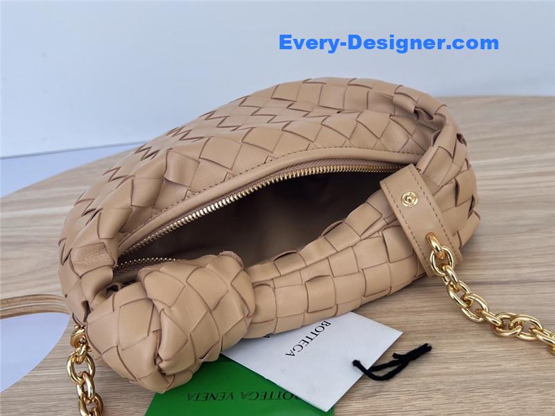 b0tt*ga Ven*ta jodie with chain bag