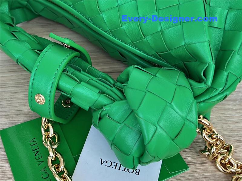 b0tt*ga Ven*ta jodie with chain bag green