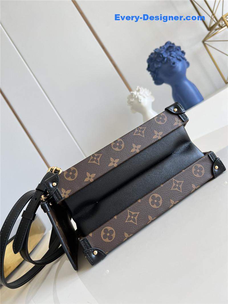 l0vis Vvtt0n lv petite malle bag