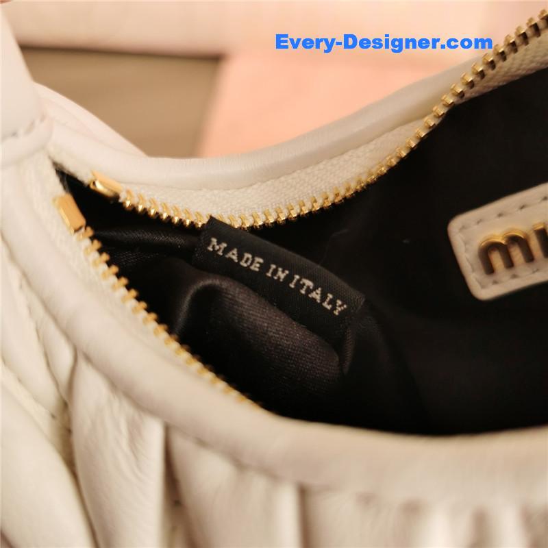 M1um1u new mini miuwander handbag