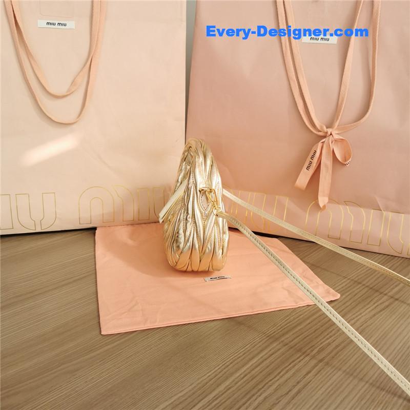 M1um1u new mini miuwander handbag