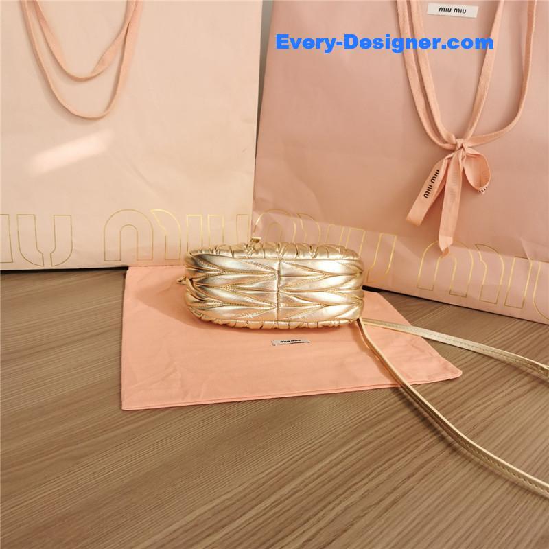 M1um1u new mini miuwander handbag