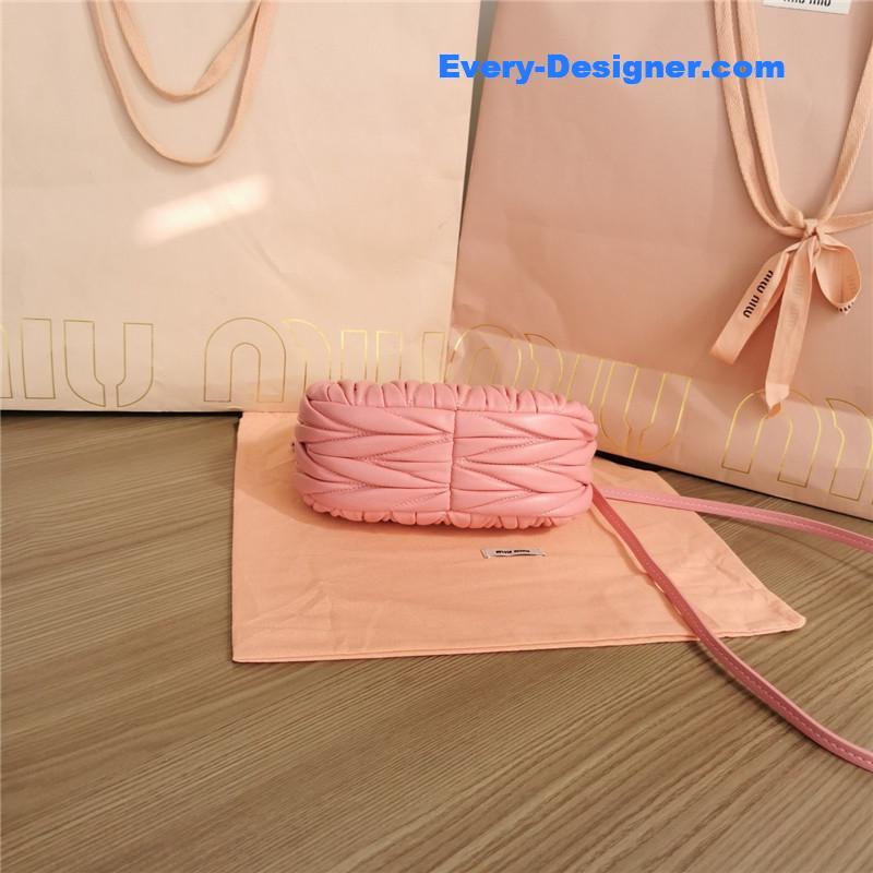 M1um1u new mini miuwander handbag
