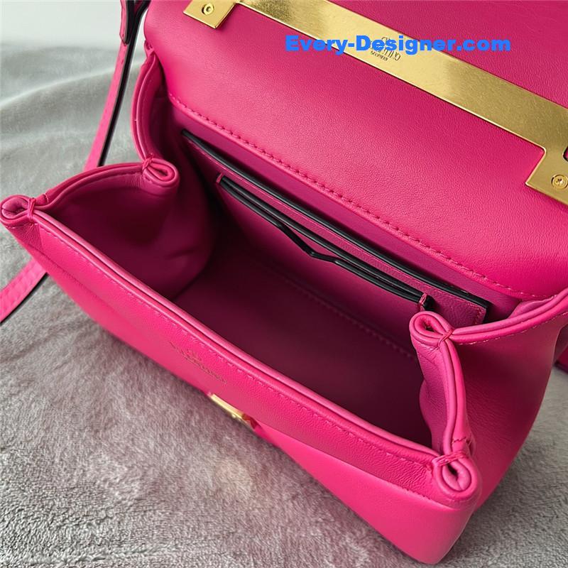 Va1e*ntin0 one stud mini lambskin bag