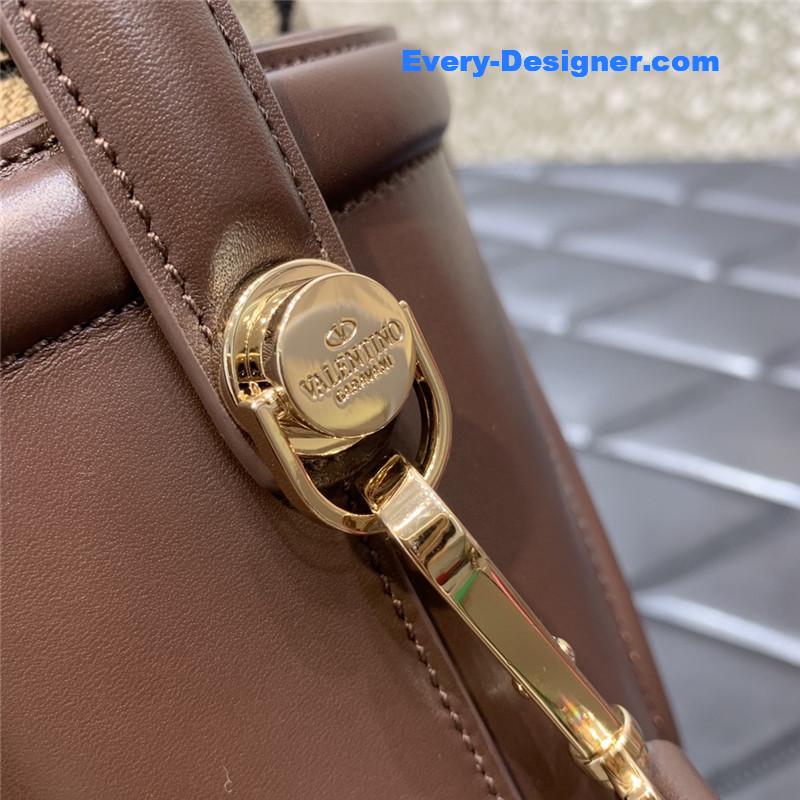 Va1e*ntin0 la cinqui¨¨me bucket bag