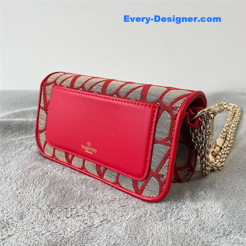 Va1e*ntin0 v logo mini loc¨° bag in calfskin