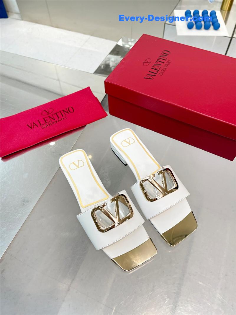 Va1e*ntin0 early spring new leather fabric slippers