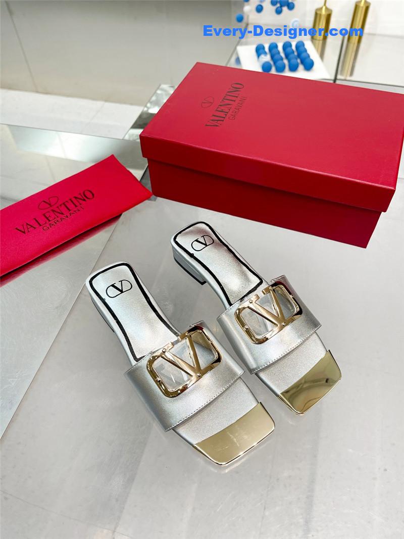 Va1e*ntin0 early spring new leather fabric slippers