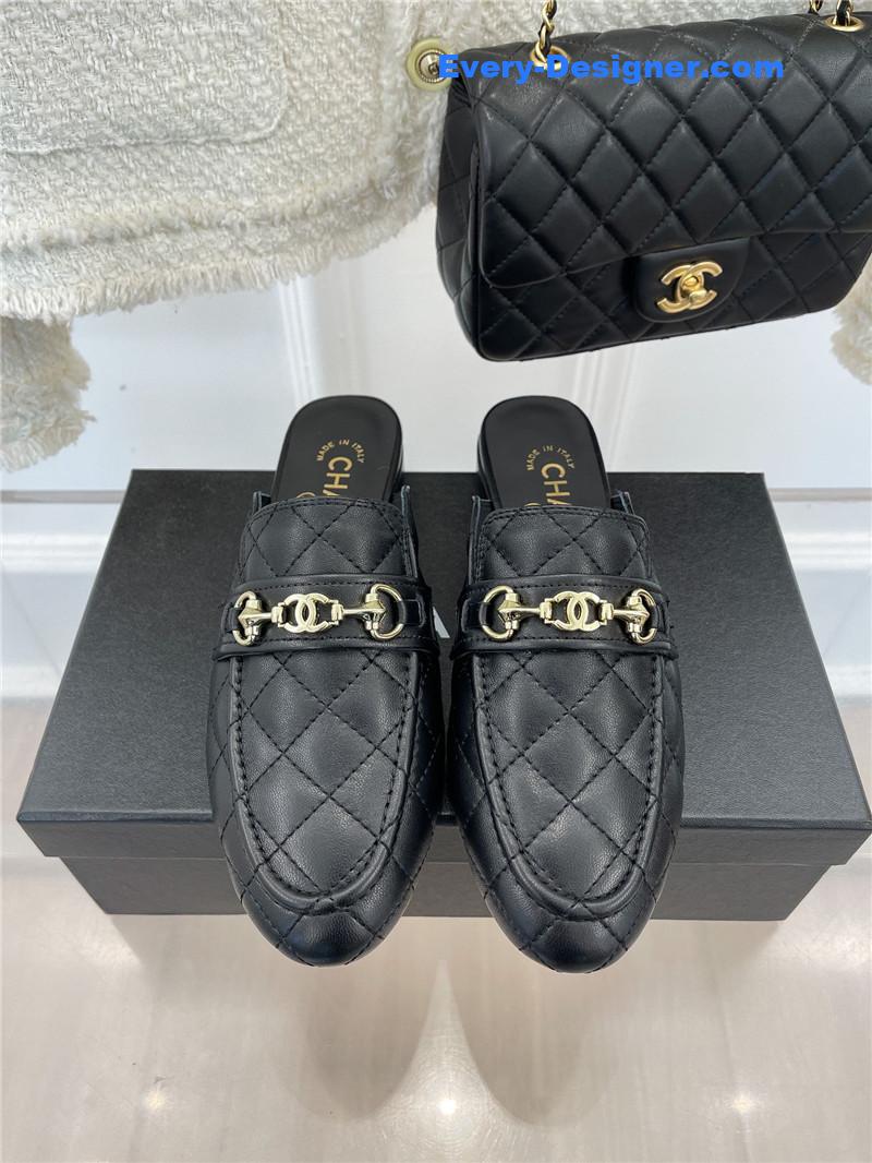 CC rhombic horsebit loafer slippers