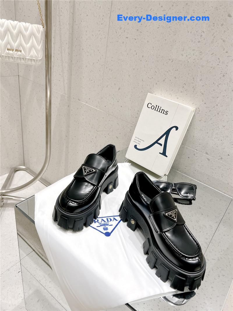 Pra*a patent leather loafers