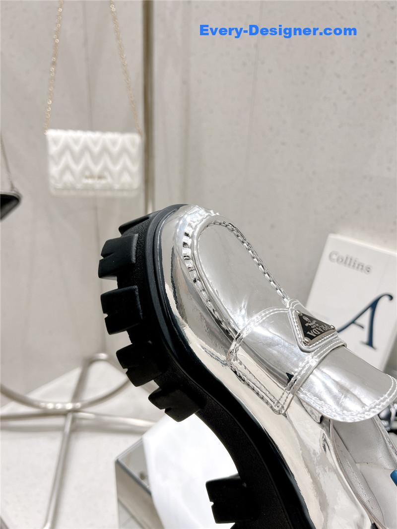 Pra*a patent leather loafers
