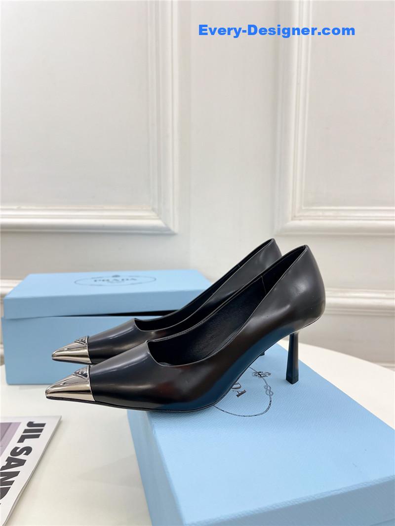 Pra*a counter catwalk pointy sandals