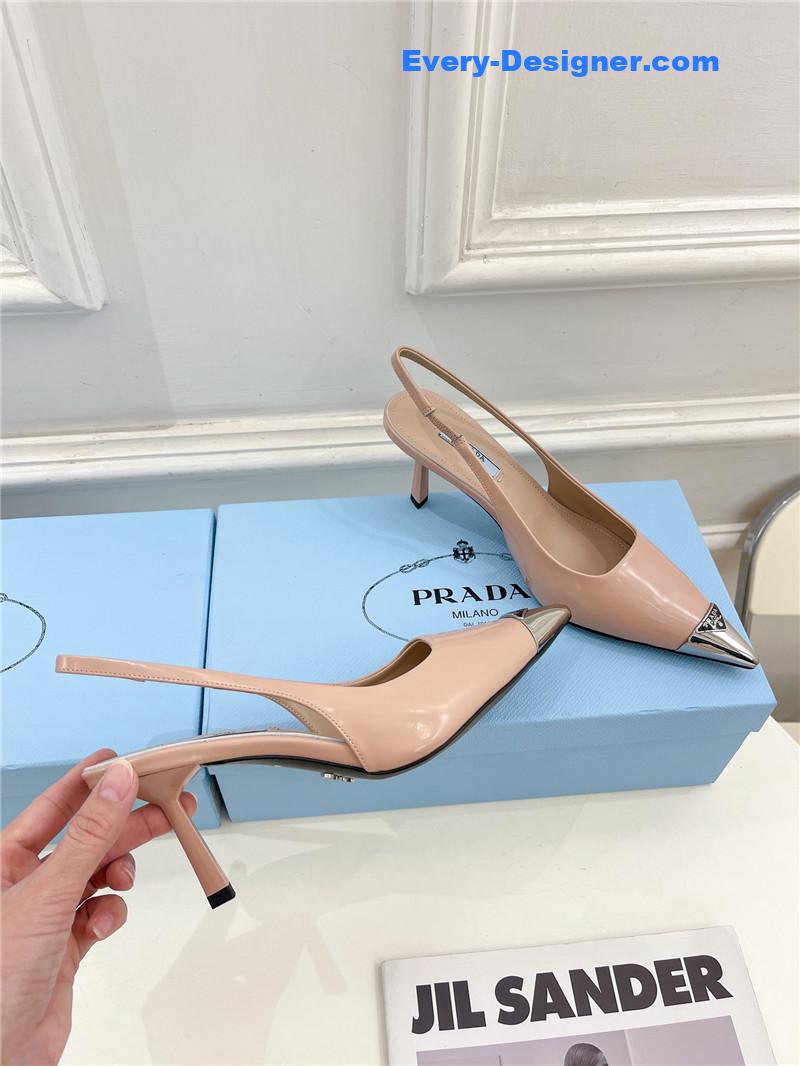 Pra*a counter catwalk pointy sandals