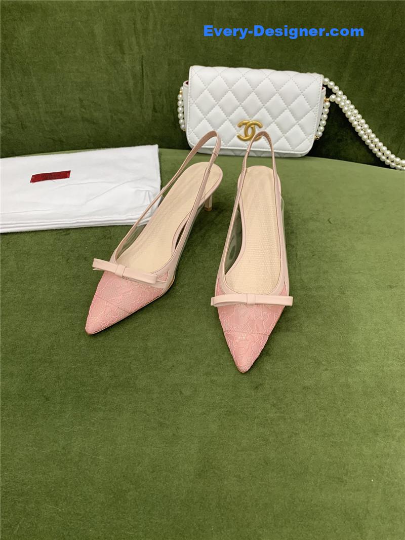 Va1e*ntin0 new lace pointed toe back empty shoes
