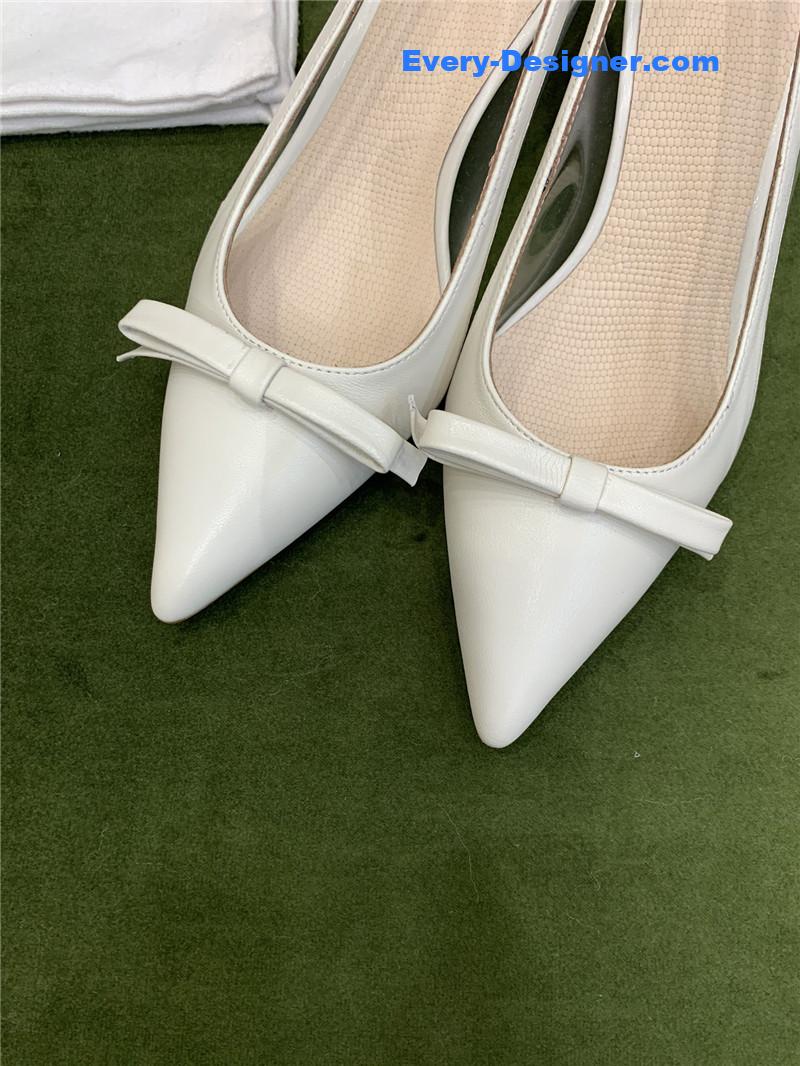 Va1e*ntin0 new lace pointed toe back empty shoes