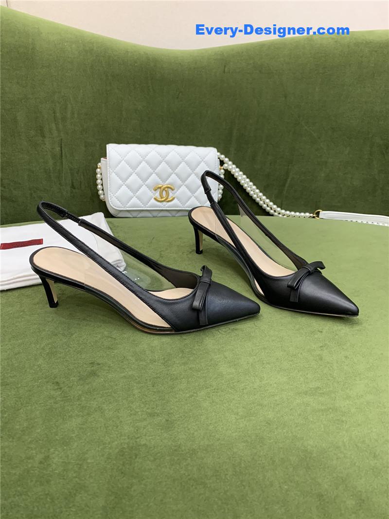 Va1e*ntin0 new lace pointed toe back empty shoes