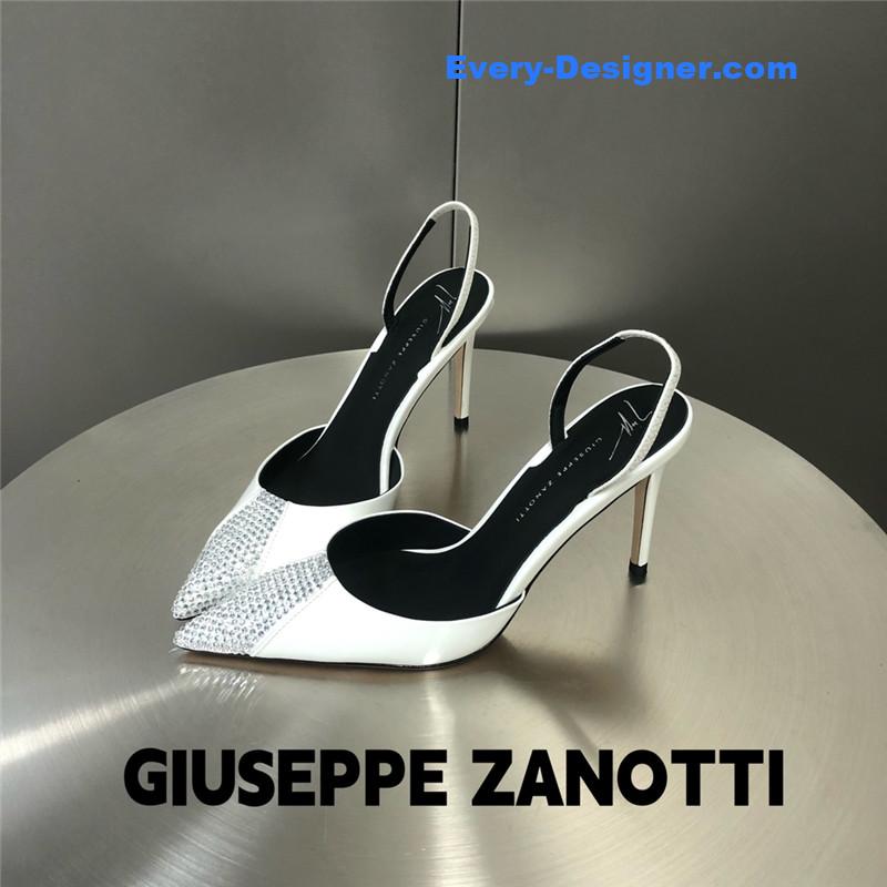 Giuseppe Zanottiaa Henriette Strass pumps