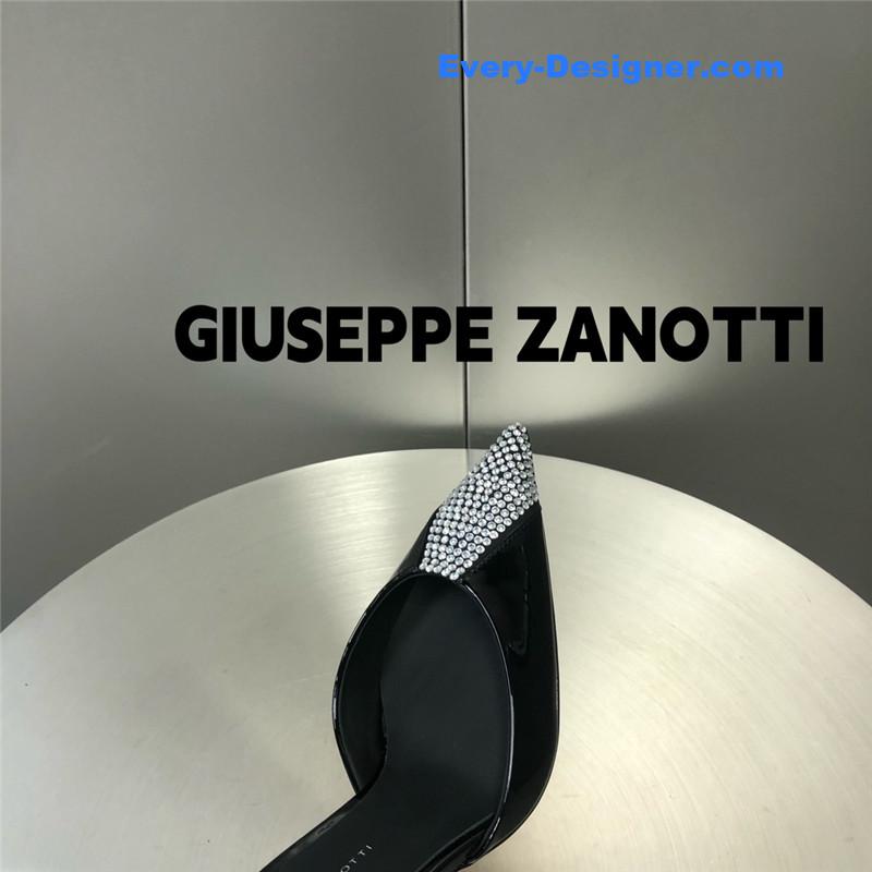 Giuseppe Zanottiaa Henriette Strass pumps
