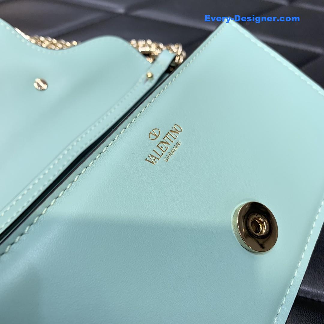 Va1e*ntin0 garavani mini loco bag