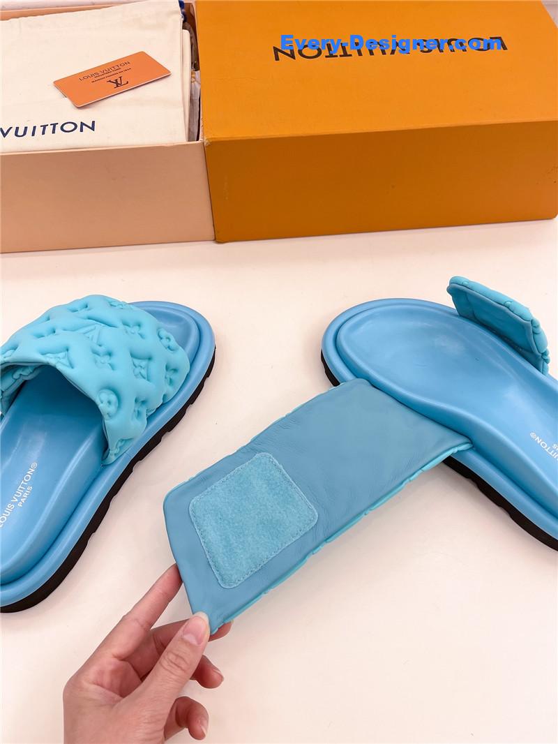 l0vis Vvtt0n lv latest embossed slippers
