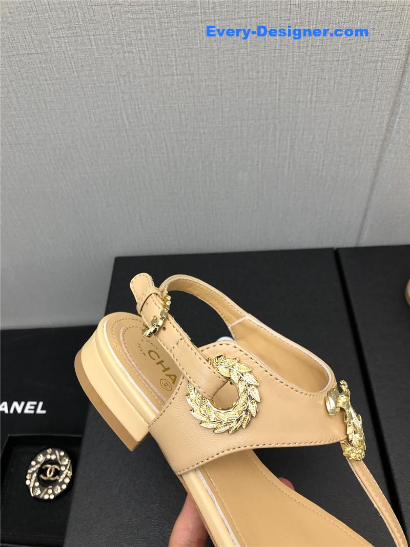 CC new C buckle sandals