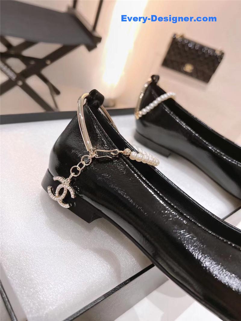 CC 23C pearl Mary Jane shoes