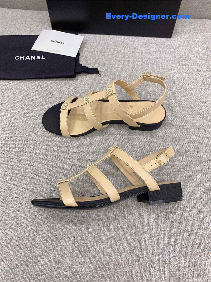 CC new flat sandals