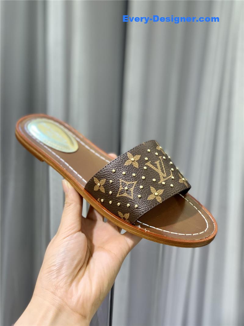 l0vis Vvtt0n lv non-slip wear-resistant slippers