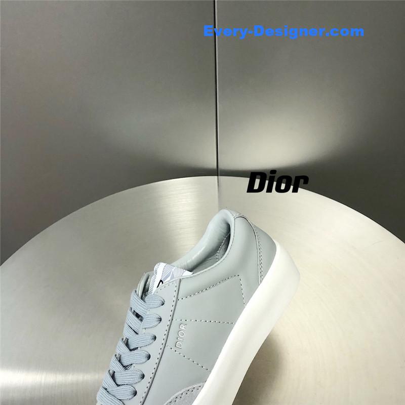 D10r low top sneakers