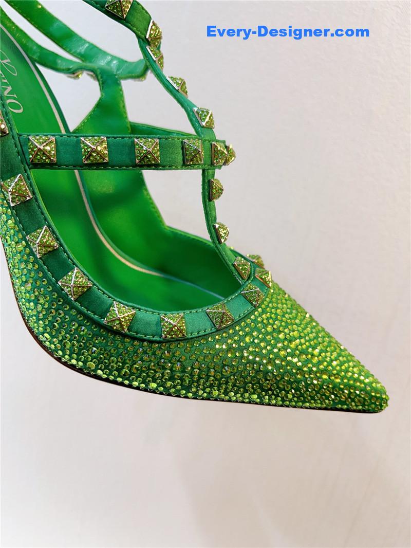 Va1e*ntin0 spring summer versatile sandals
