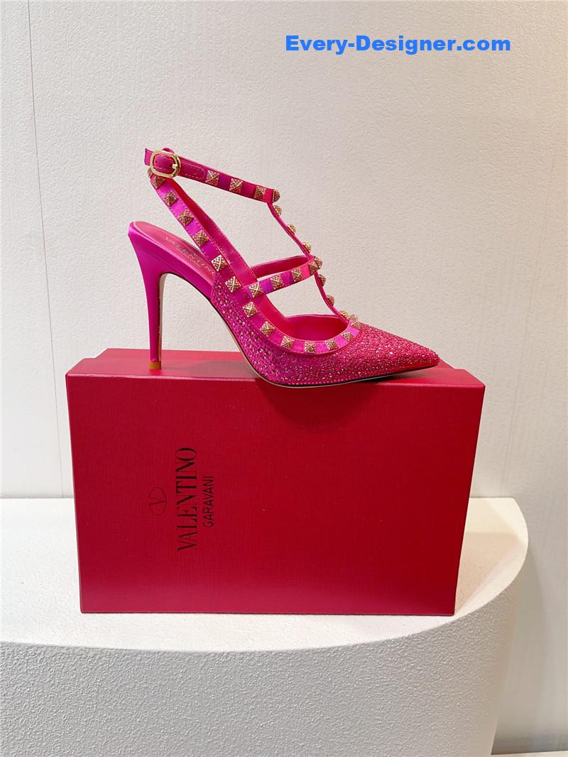 Va1e*ntin0 spring summer versatile sandals