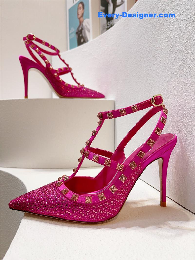 Va1e*ntin0 spring summer versatile sandals