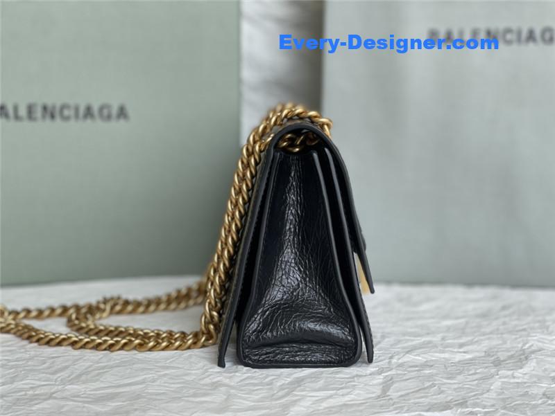 Ba1en*iaga crush small chain bag