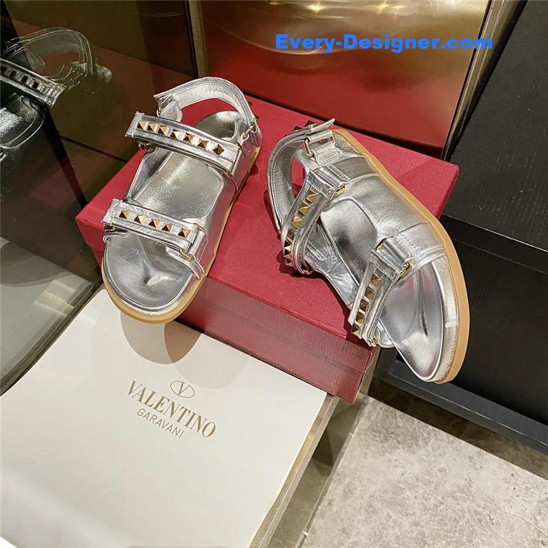 Va1e*ntin0 beach stud sandals in leather with velcro