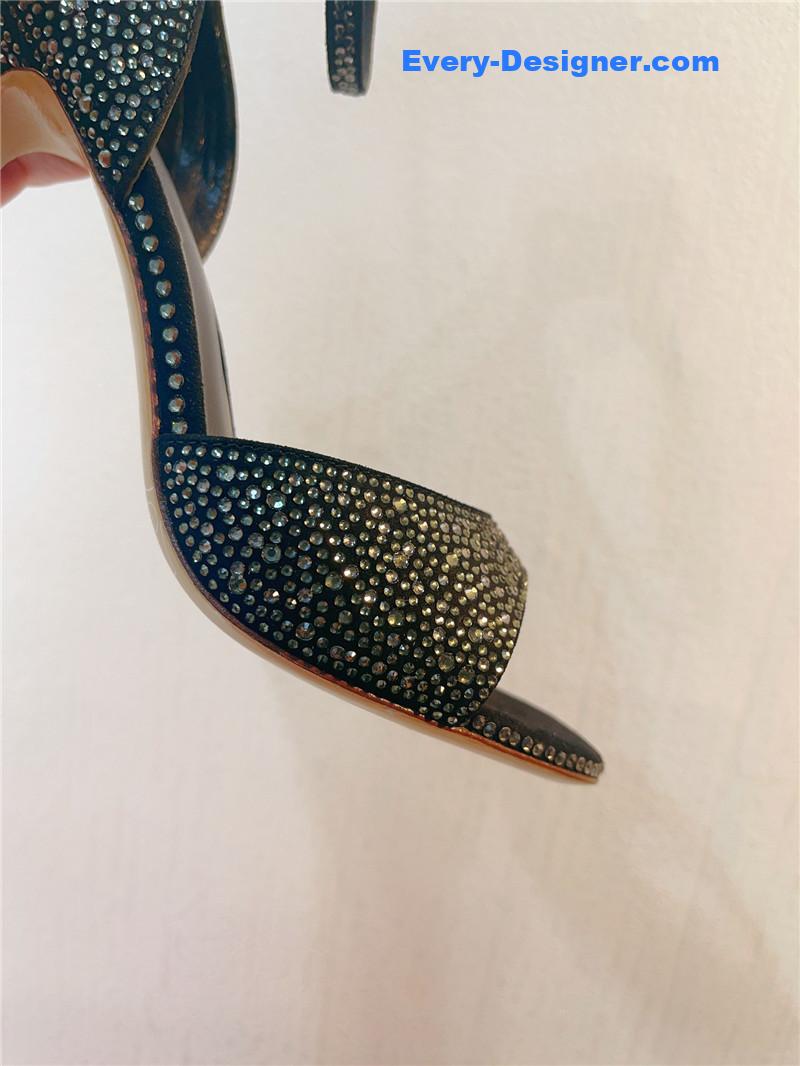 Va1e*ntin0 spring summer versatile sandals
