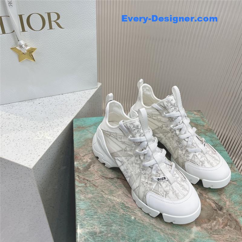 D10r old shoes