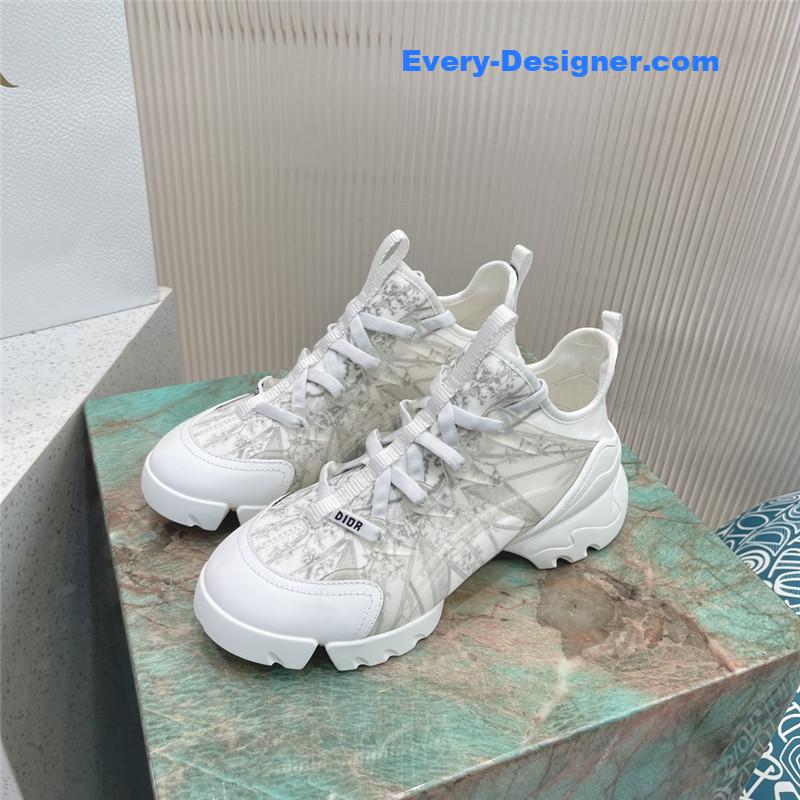 D10r old shoes
