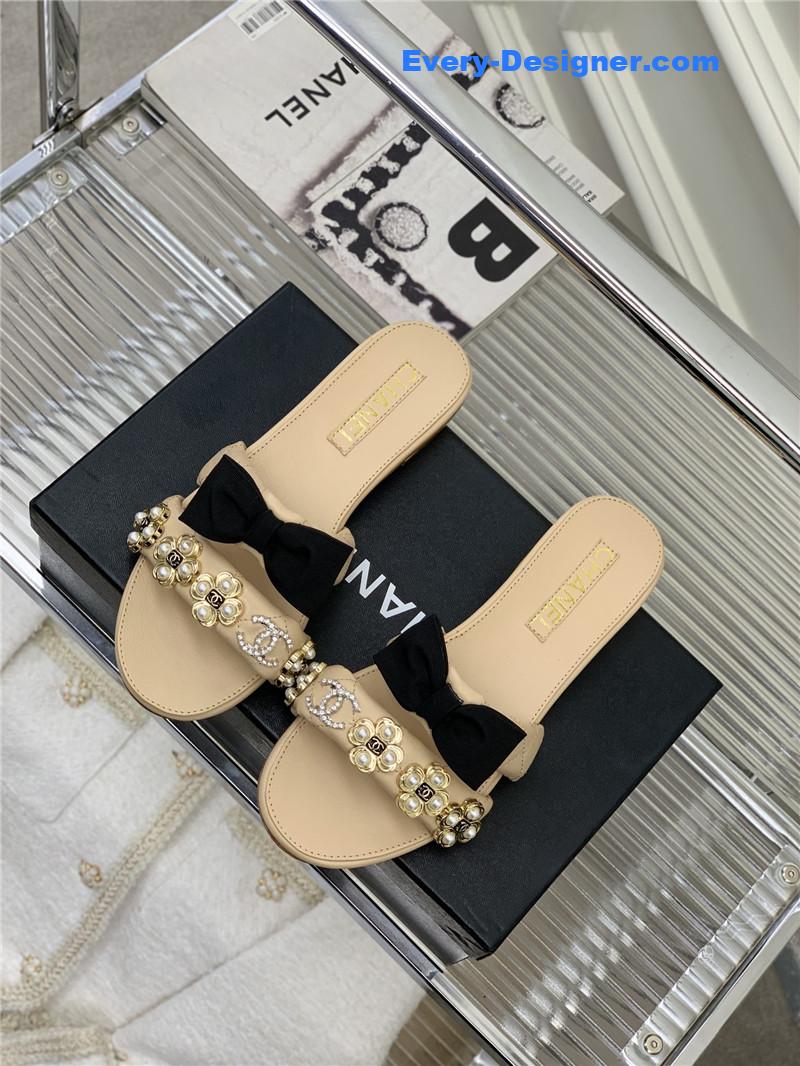 CC sheepskin lozenge slippers