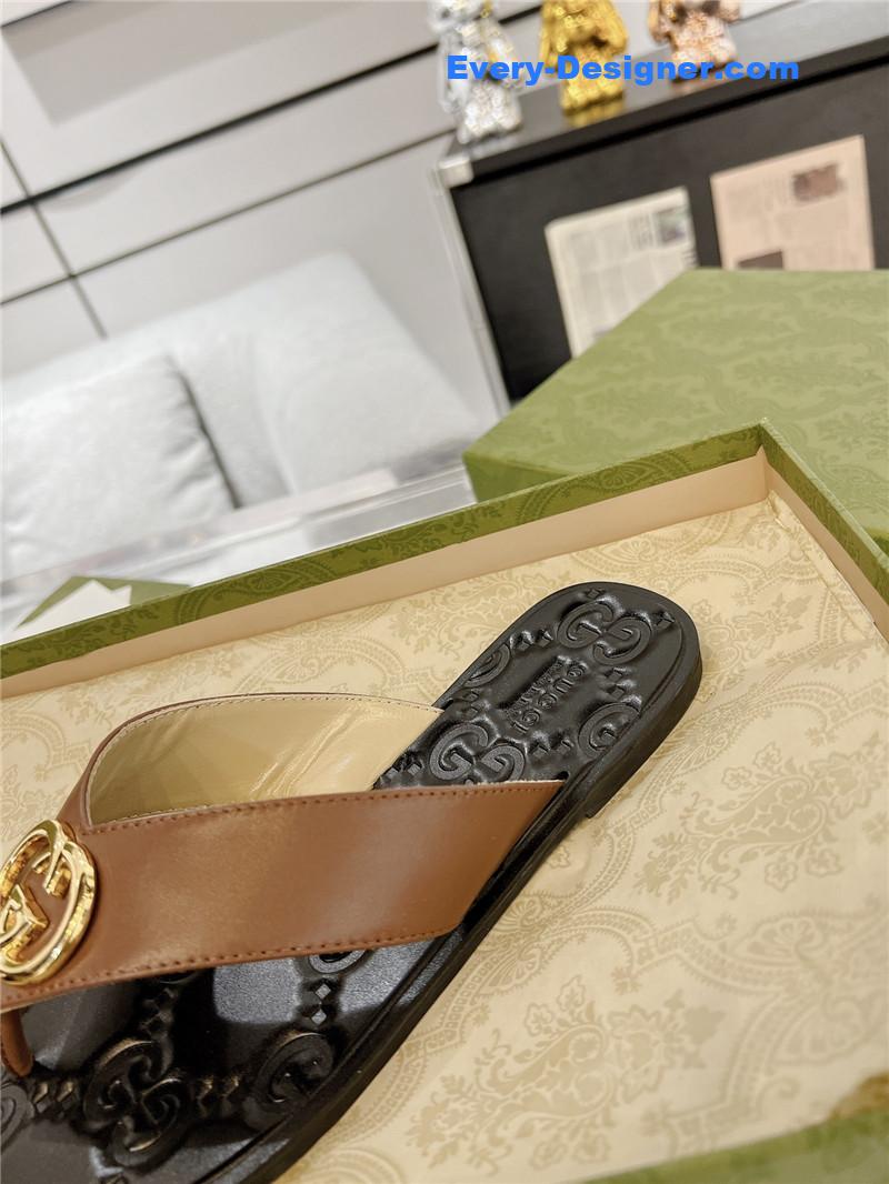 Gvc*1 interlocking double g flip flops