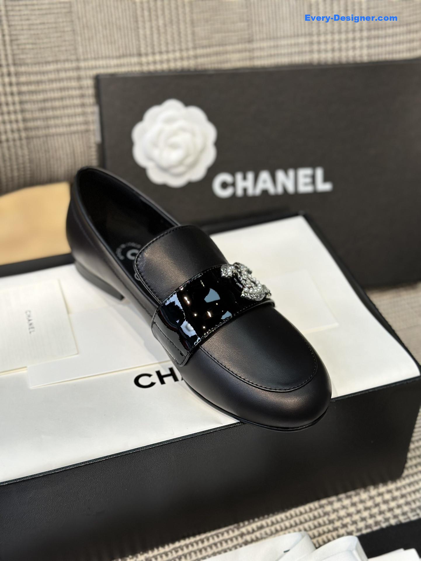 CC spring and summer crystal double c loafers