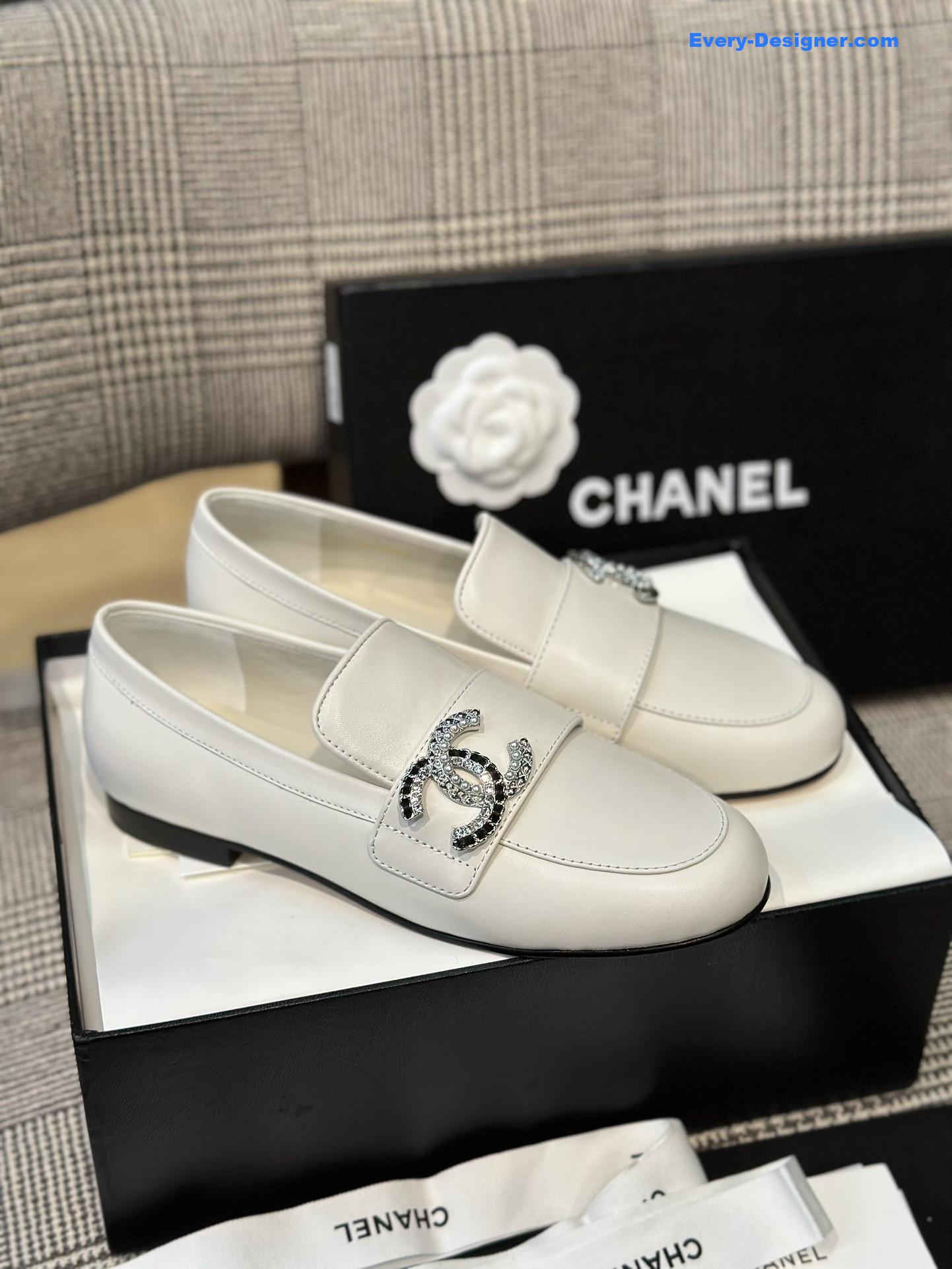 CC spring and summer crystal double c loafers