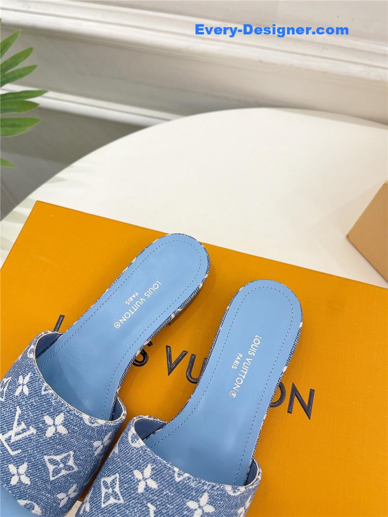 l0vis Vvtt0n lv latest slippers