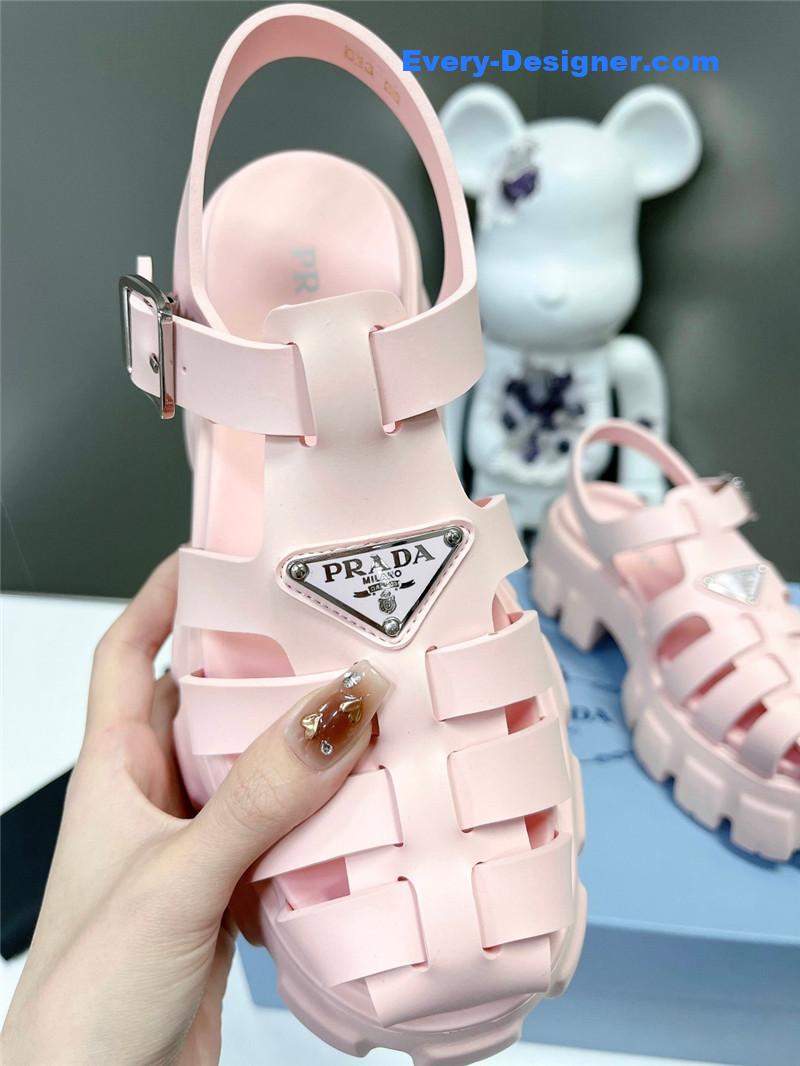 Pra*a zigzag roman braid platform rubber sandals