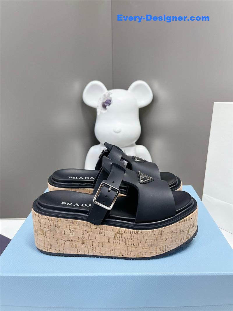 Pra*a zigzag roman braid platform rubber sandals