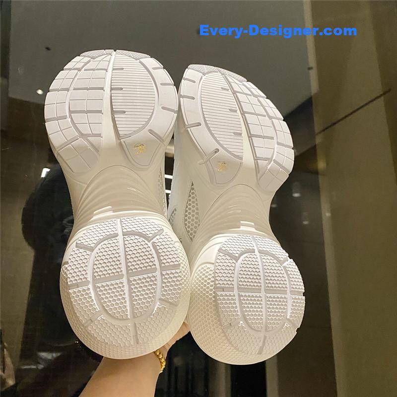 Givenchy spring and summer show new sports shoes