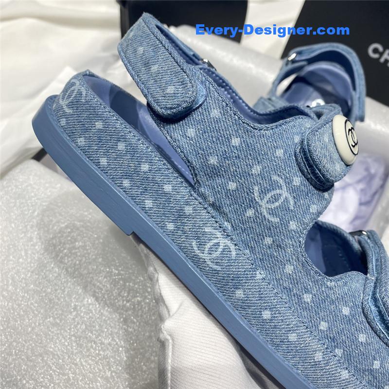 CC new Velcro sandals