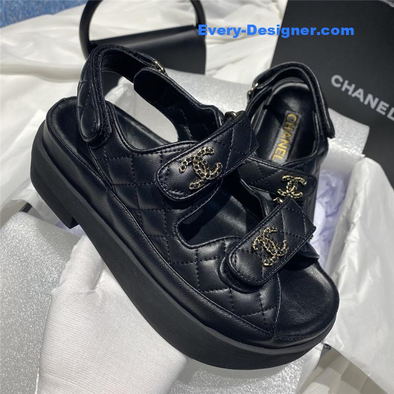 CC bow beach sandals