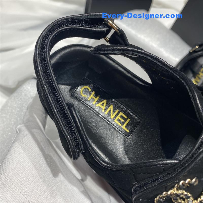 CC bow beach sandals