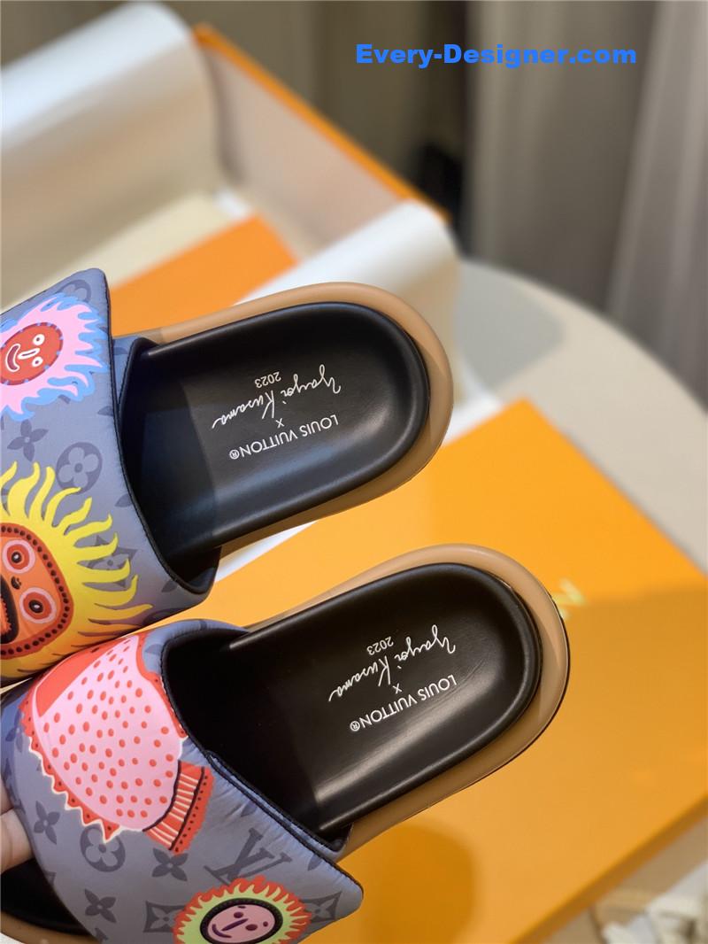 l0vis Vvtt0n lv couple slippers